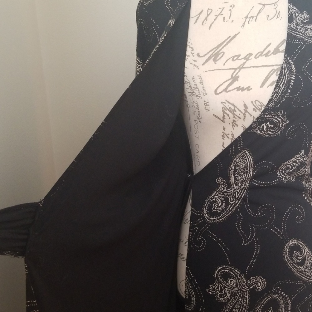 💥HOST PICK💥Limited 3/4 sleeve wrap dress size S - Picture 4 of 6